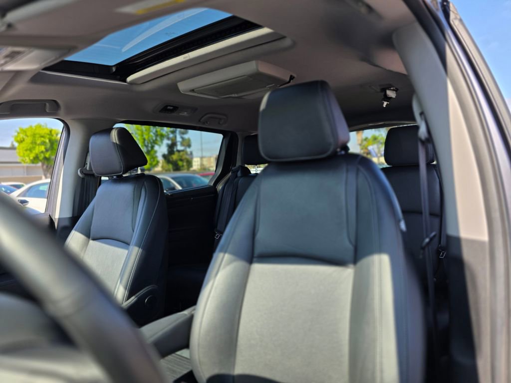 Used 2024 Honda Odyssey Touring image 14