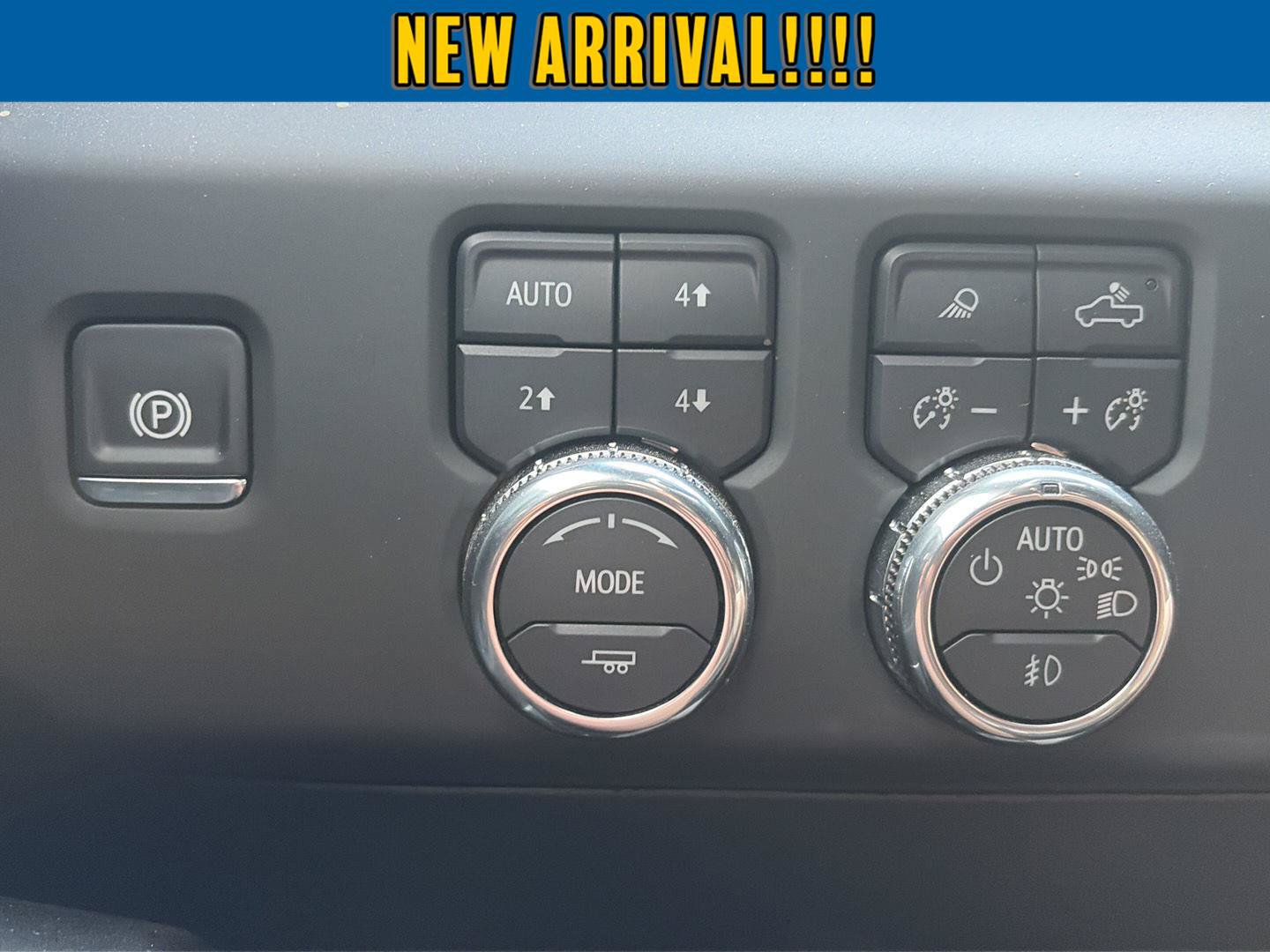 Used 2025 GMC Sierra 2500 AT4X AWD/4WD image 16