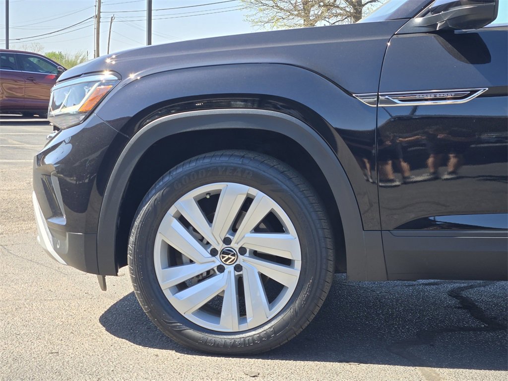 Used 2022 Volkswagen Atlas Cross Sport SE image 8