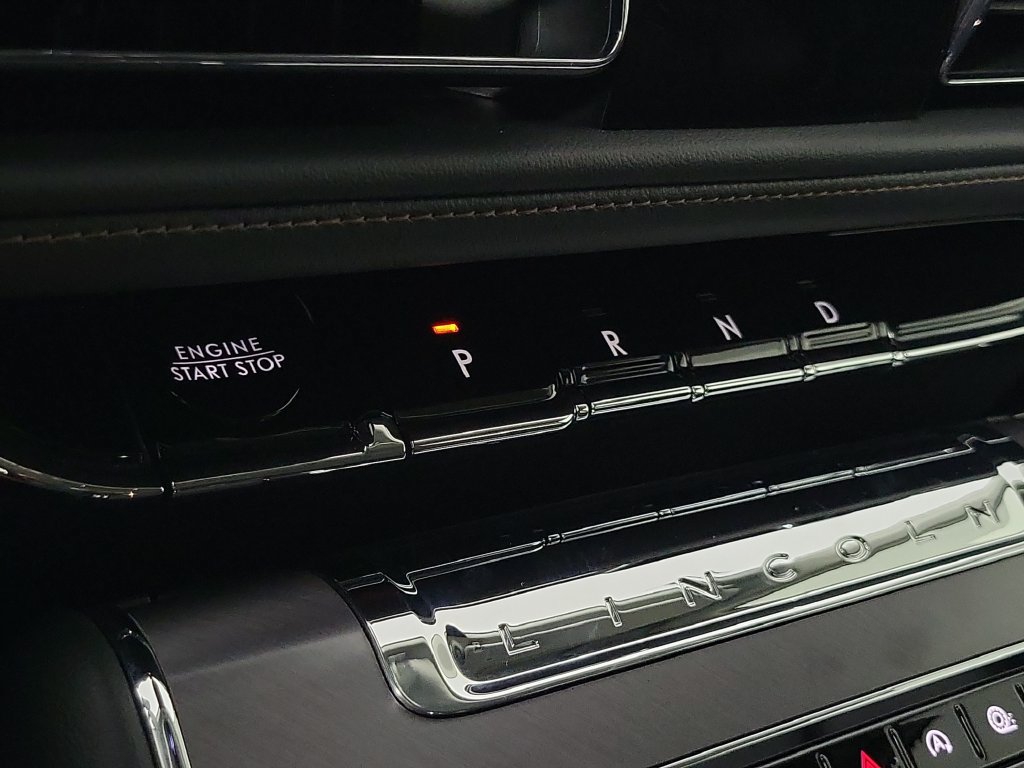 New 2026 Lincoln Aviator AWD image 29