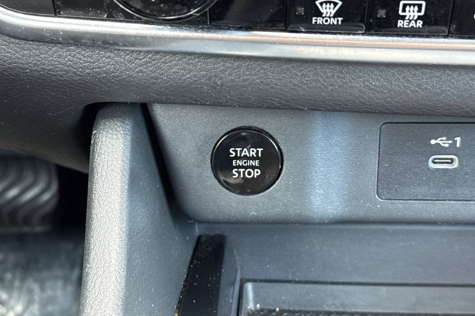 Certified 2024 Nissan Rogue SV AWD/4WD image 29