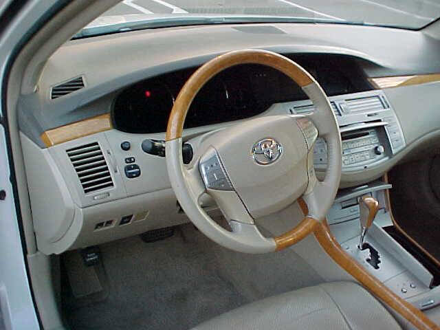 Used 2006 Toyota Avalon Limited image 17