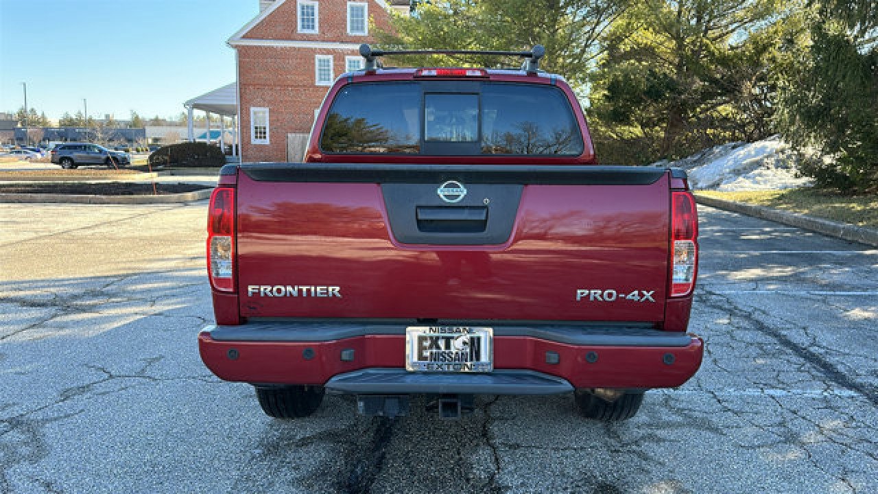 Certified 2020 Nissan Frontier PRO-4X w/ Pro-4x Utility Package image 6