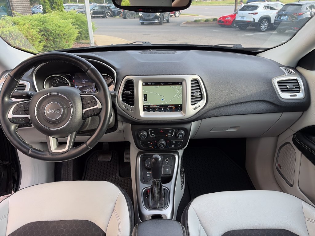Used 2018 Jeep Compass Latitude w/ Popular Equipment Group AWD/4WD image 27