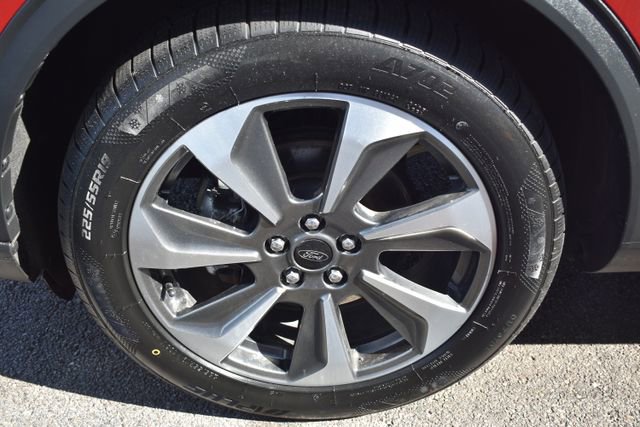Used 2024 Ford Escape Platinum AWD/4WD image 50