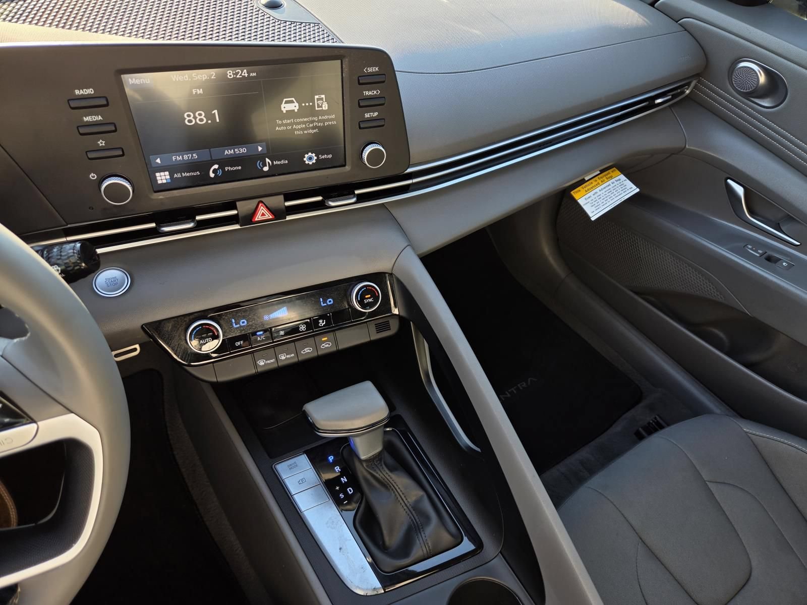 Used 2025 Hyundai Elantra Sport FWD image 18