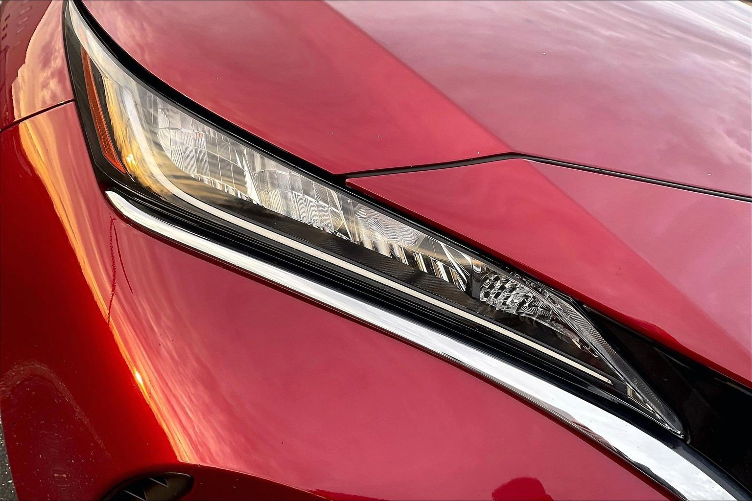 Used 2021 Toyota Venza LE image 23