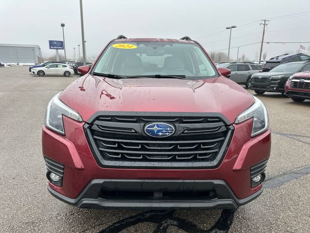 Certified 2024 Subaru Forester Limited AWD/4WD image 3