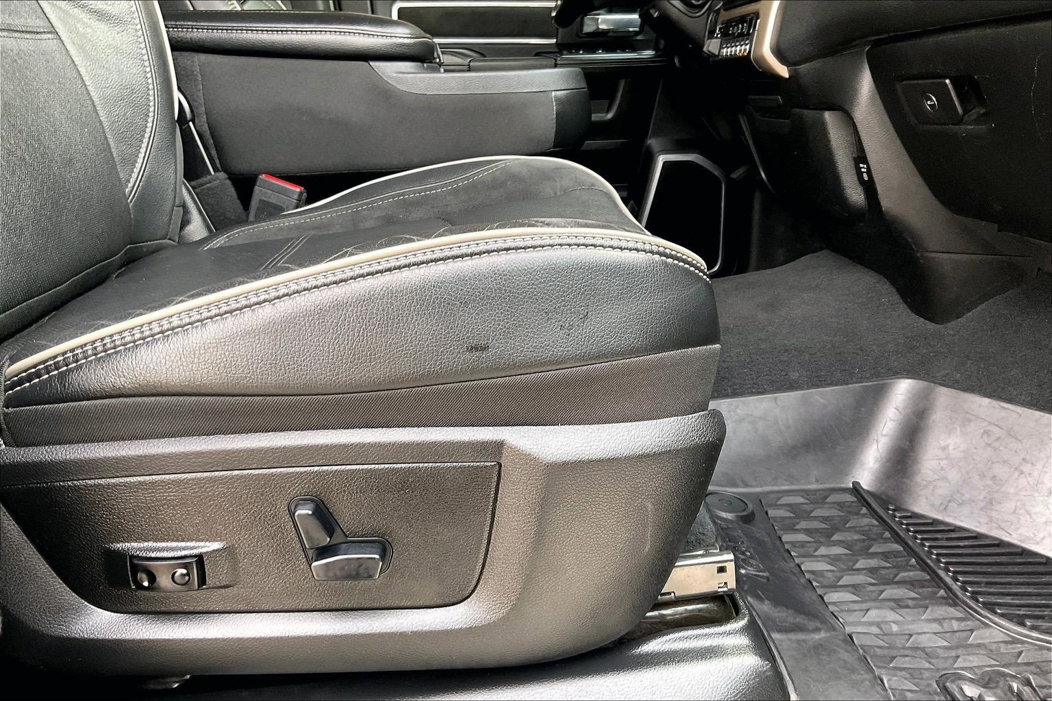 Used 2019 RAM 2500 Laramie image 23