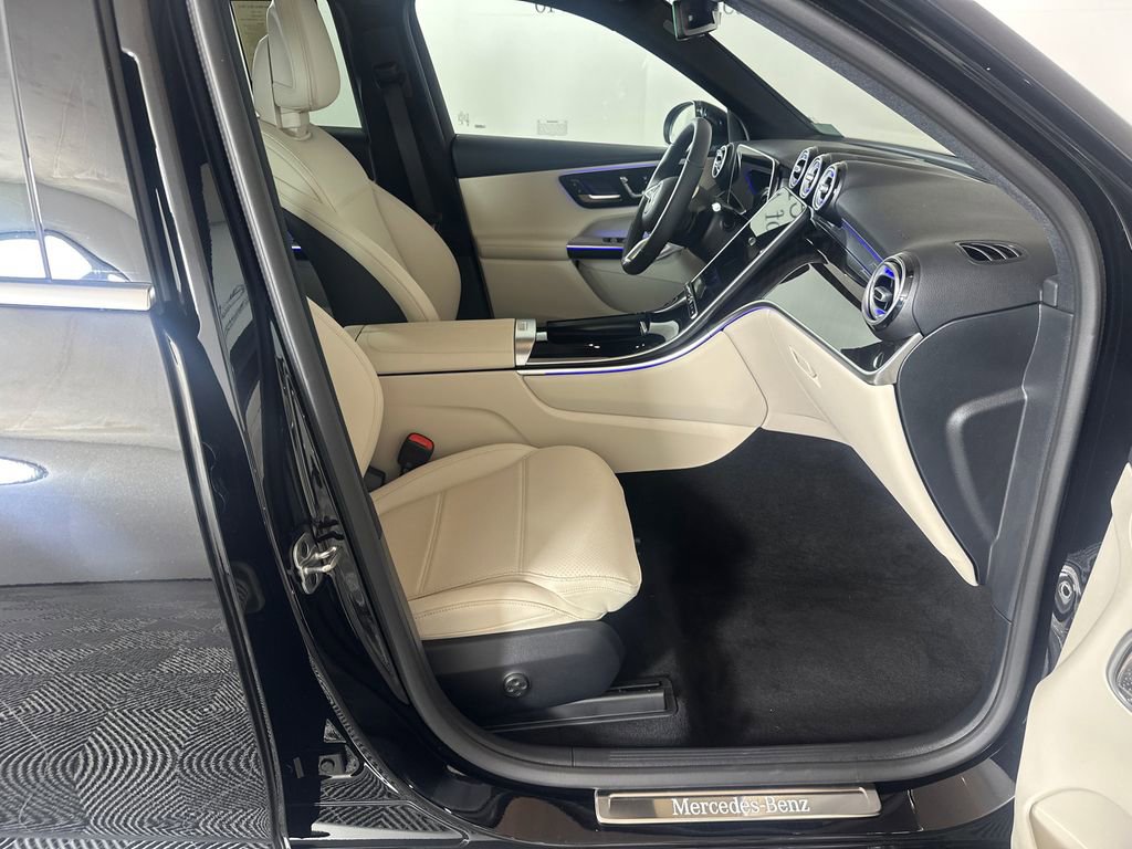 Certified 2026 Mercedes-Benz GLC 300 4MATIC image 14