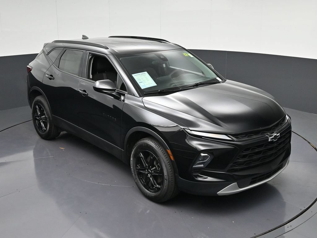 Used 2024 Chevrolet Blazer LT w/ Midnight/Sport Edition FWD image 20