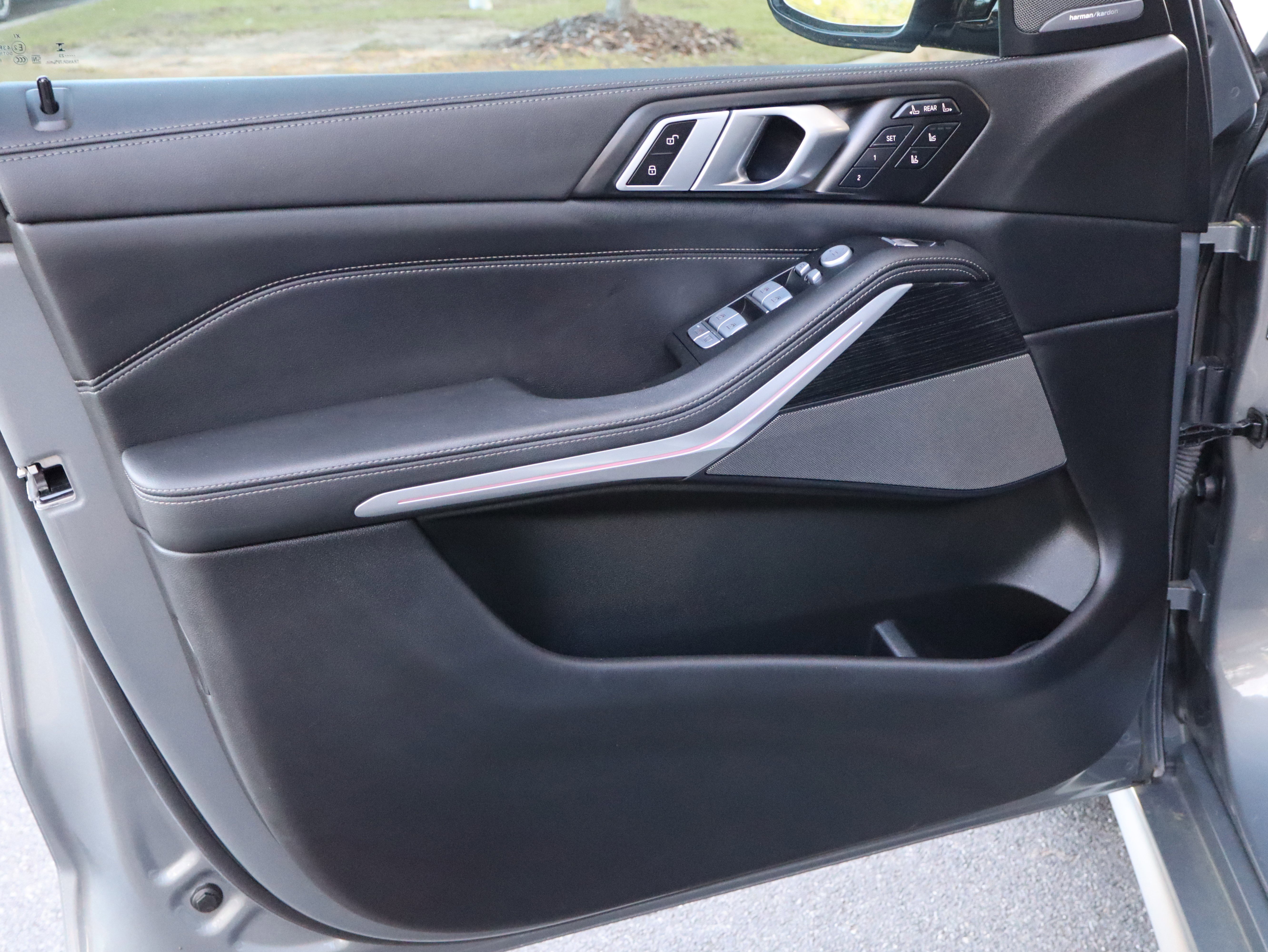 Used 2023 BMW X7 xDrive40i w/ Executive Package AWD/4WD image 19