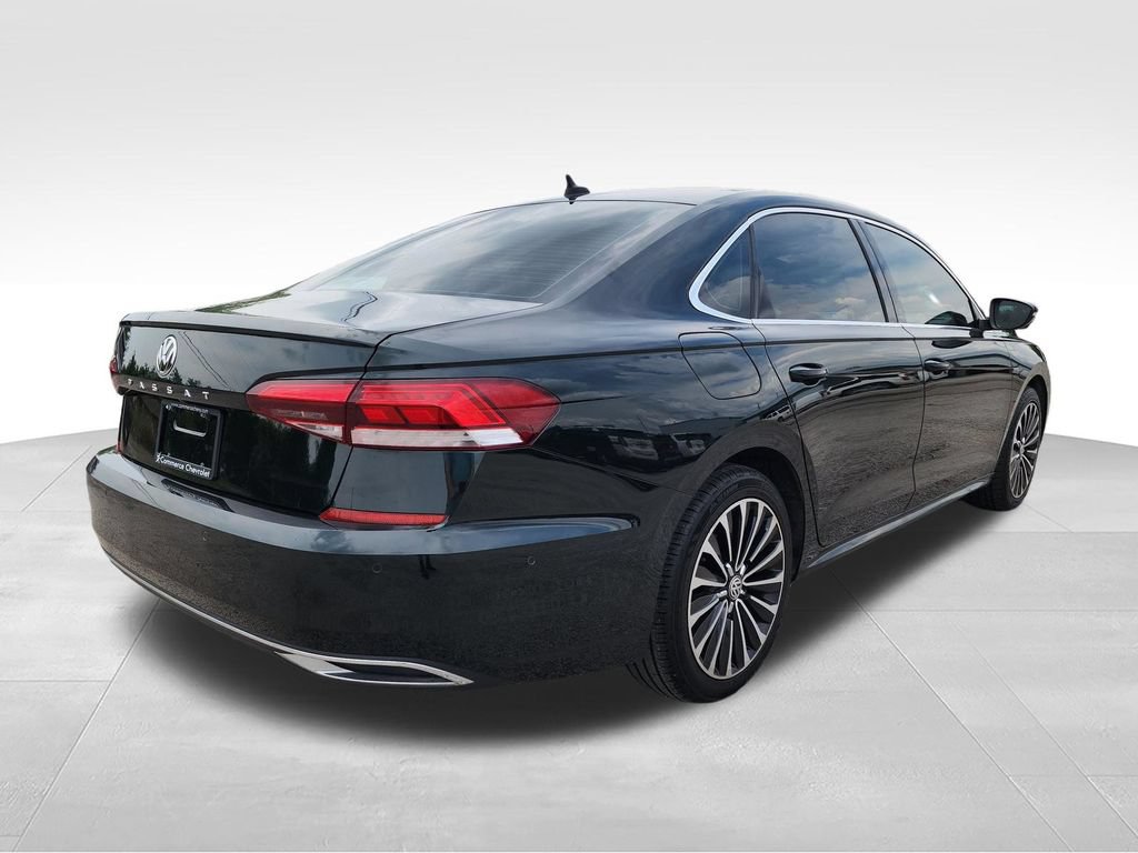 Used 2022 Volkswagen Passat 2.0T FWD image 9