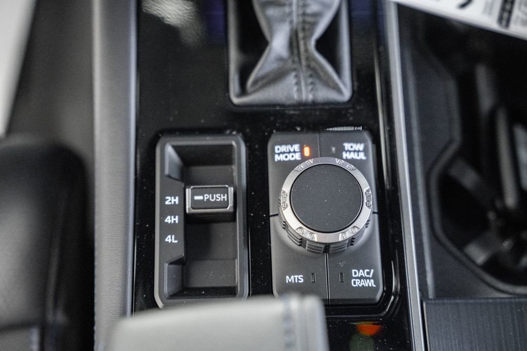 New 2026 Toyota Sequoia Platinum image 31