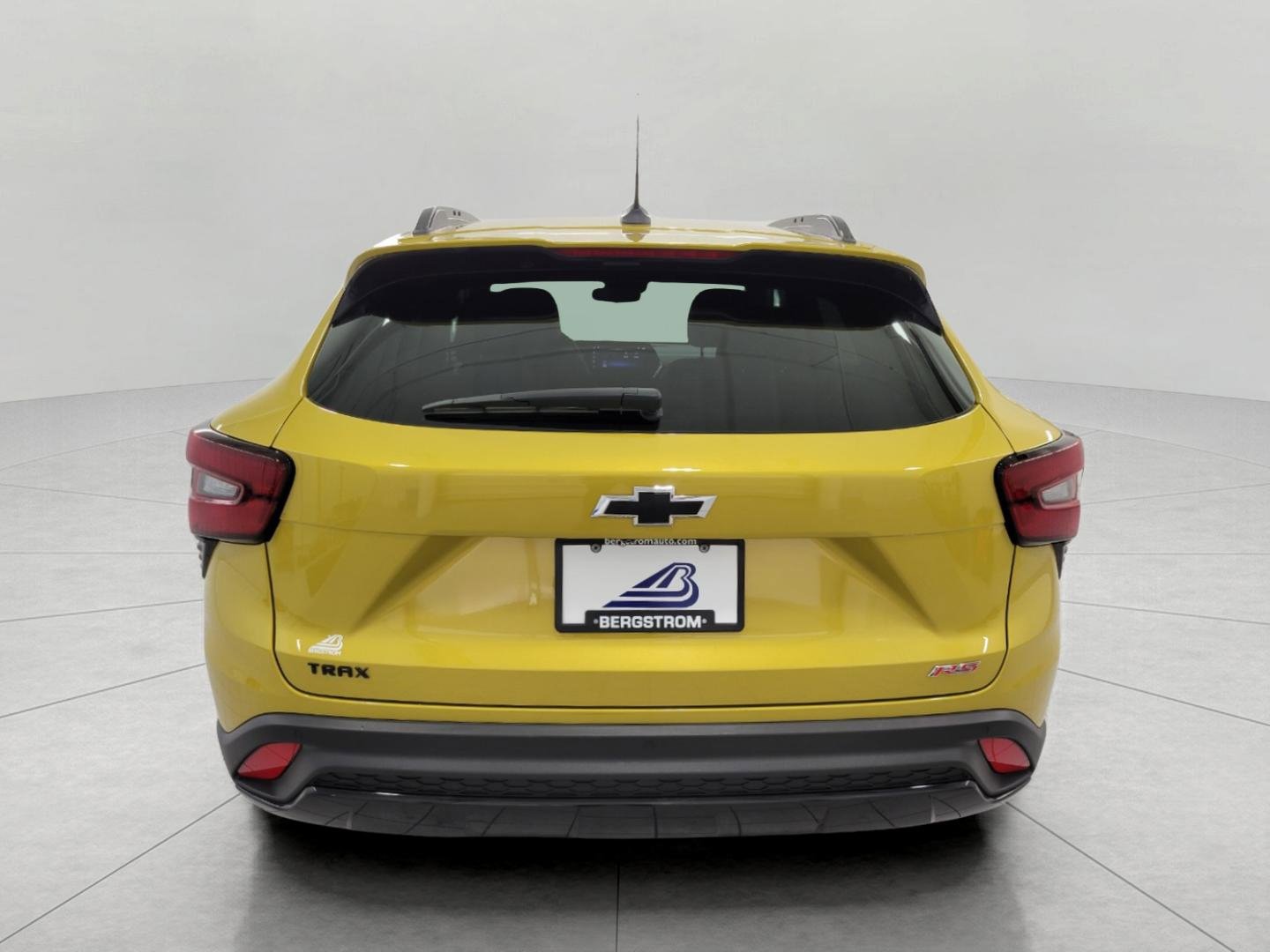 Used 2025 Chevrolet Trax RS w/ Driver Confidence Package FWD image 24