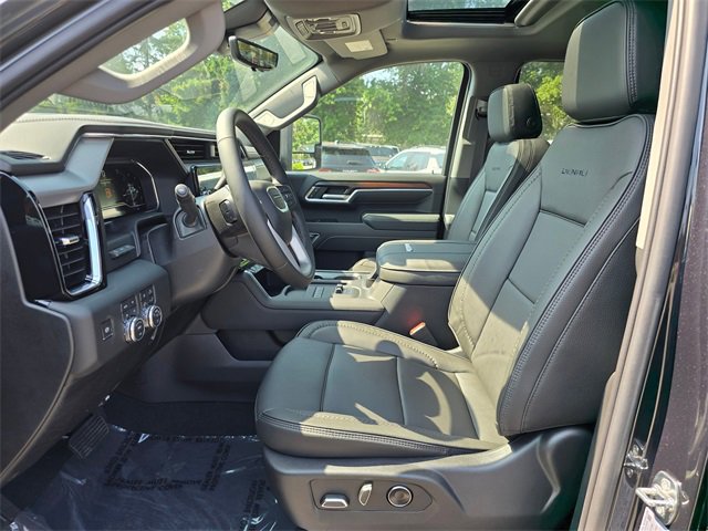 New 2025 GMC Sierra 3500 Denali w/ Denali Reserve Package image 21