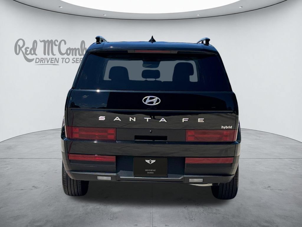 Used 2025 Hyundai Santa Fe SEL FWD image 4