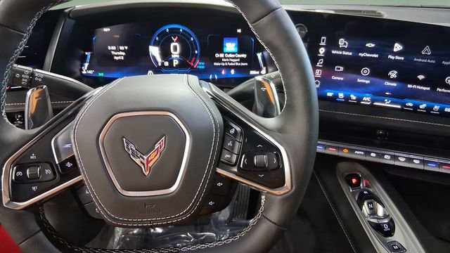 Used 2026 Chevrolet Corvette Stingray Premium Conv w/ Z51 Performance Package RWD image 12