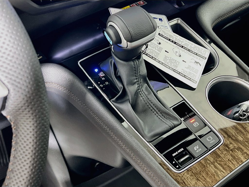 New 2026 Toyota Sienna Limited AWD/4WD image 14
