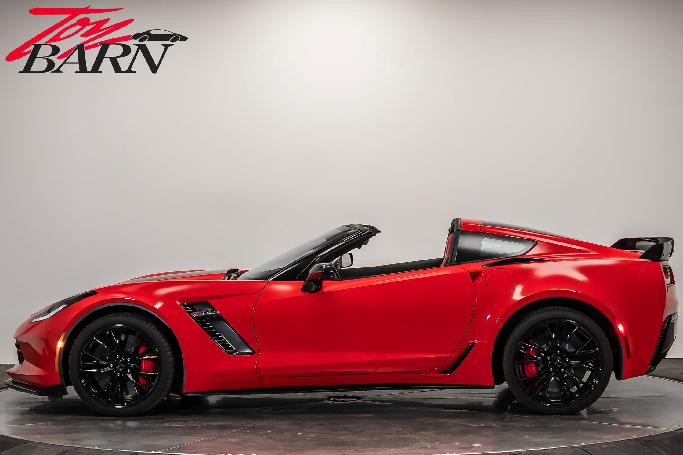 Used 2016 Chevrolet Corvette Z06 w/ 3LZ Preferred Equipment Group video 2