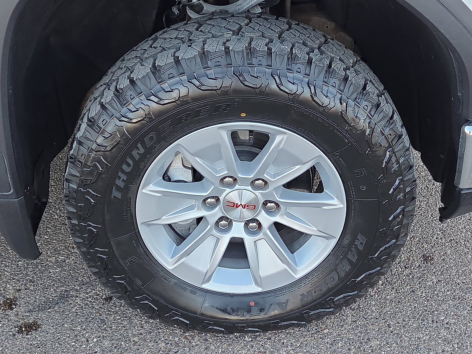 Used 2024 GMC Sierra 1500 Pro w/ Pro Value Package image 8