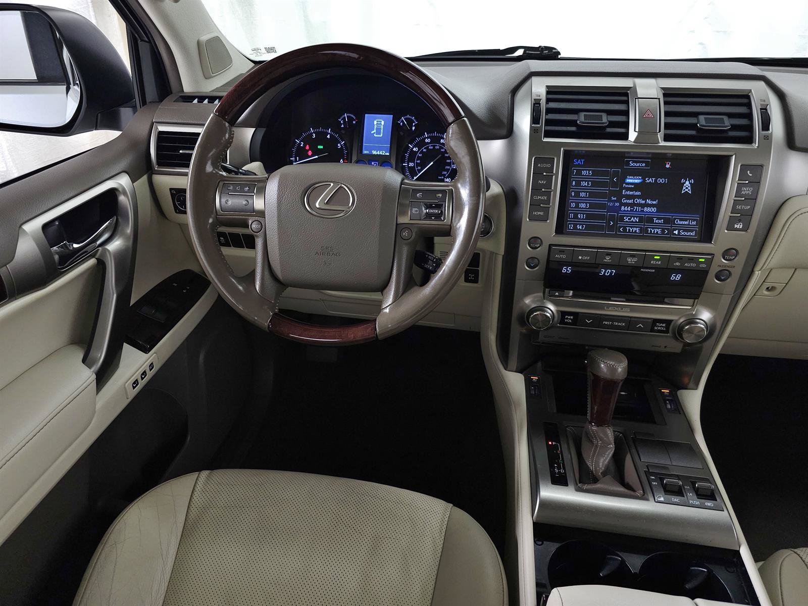 Used 2017 Lexus GX 460 Premium w/ Premium Package AWD/4WD image 16