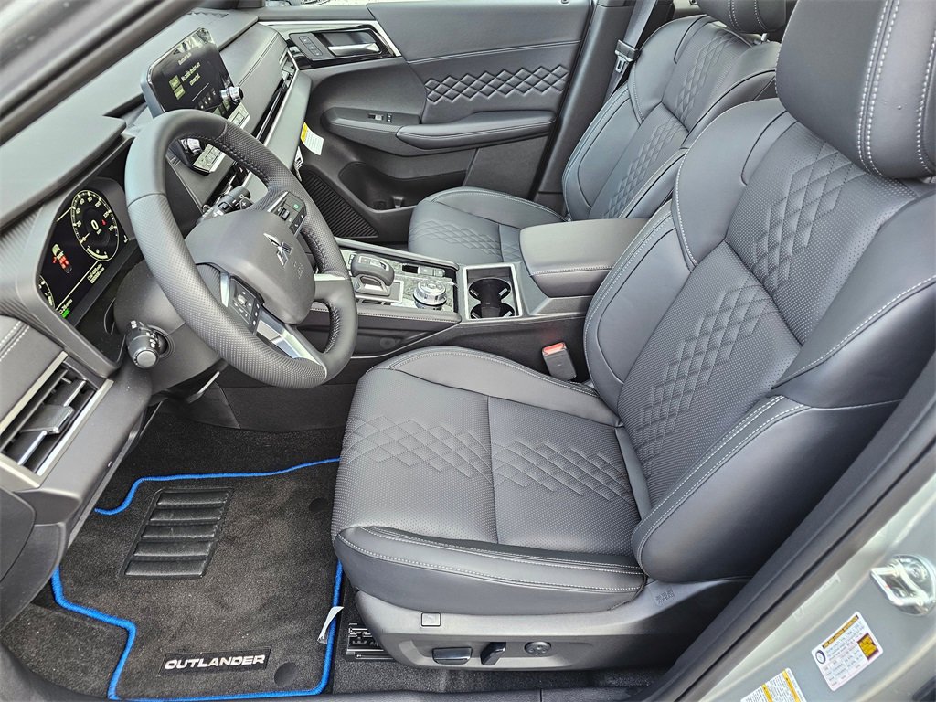 New 2025 Mitsubishi Outlander SEL Black Edition image 6