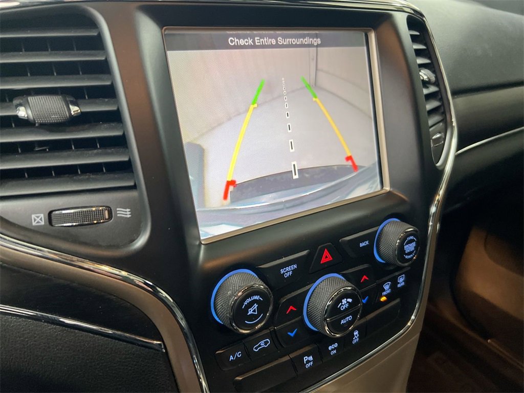 Used 2015 Jeep Grand Cherokee Limited image 15