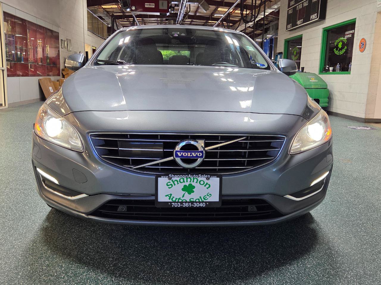 Used 2018 Volvo S60 T5 Inscription Platinum AWD/4WD image 2