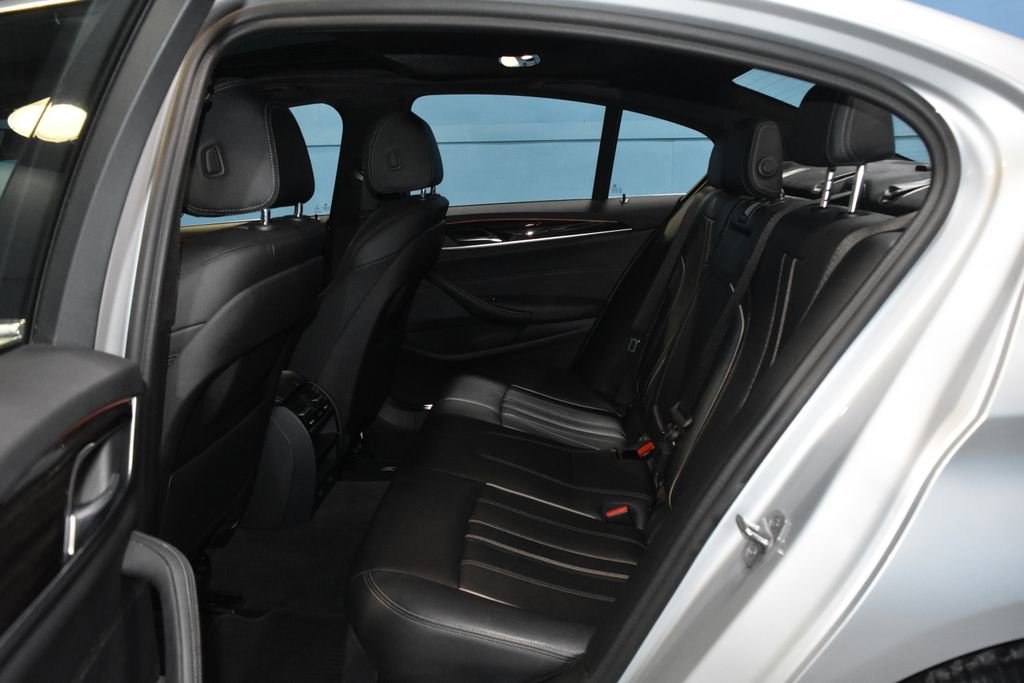 Used 2019 BMW 530i w/ Convenience Package image 24
