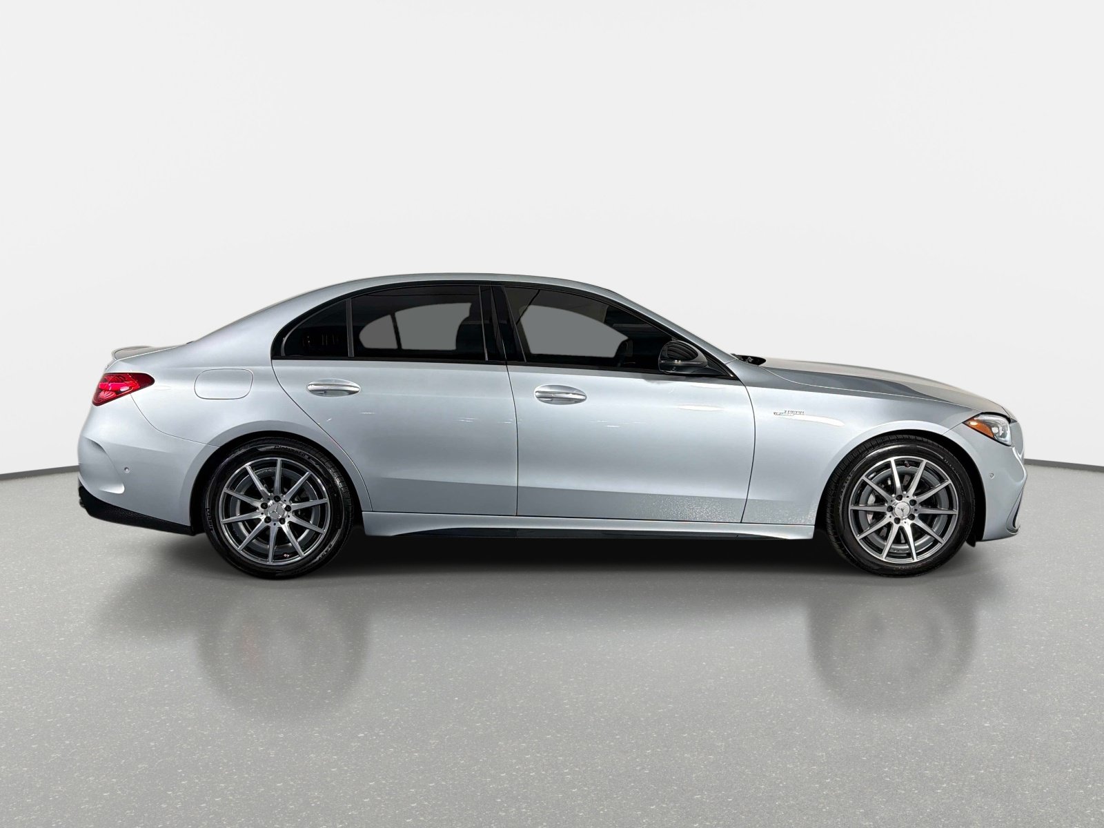 Used 2025 Mercedes-Benz C 43 AMG 4MATIC Sedan image 2