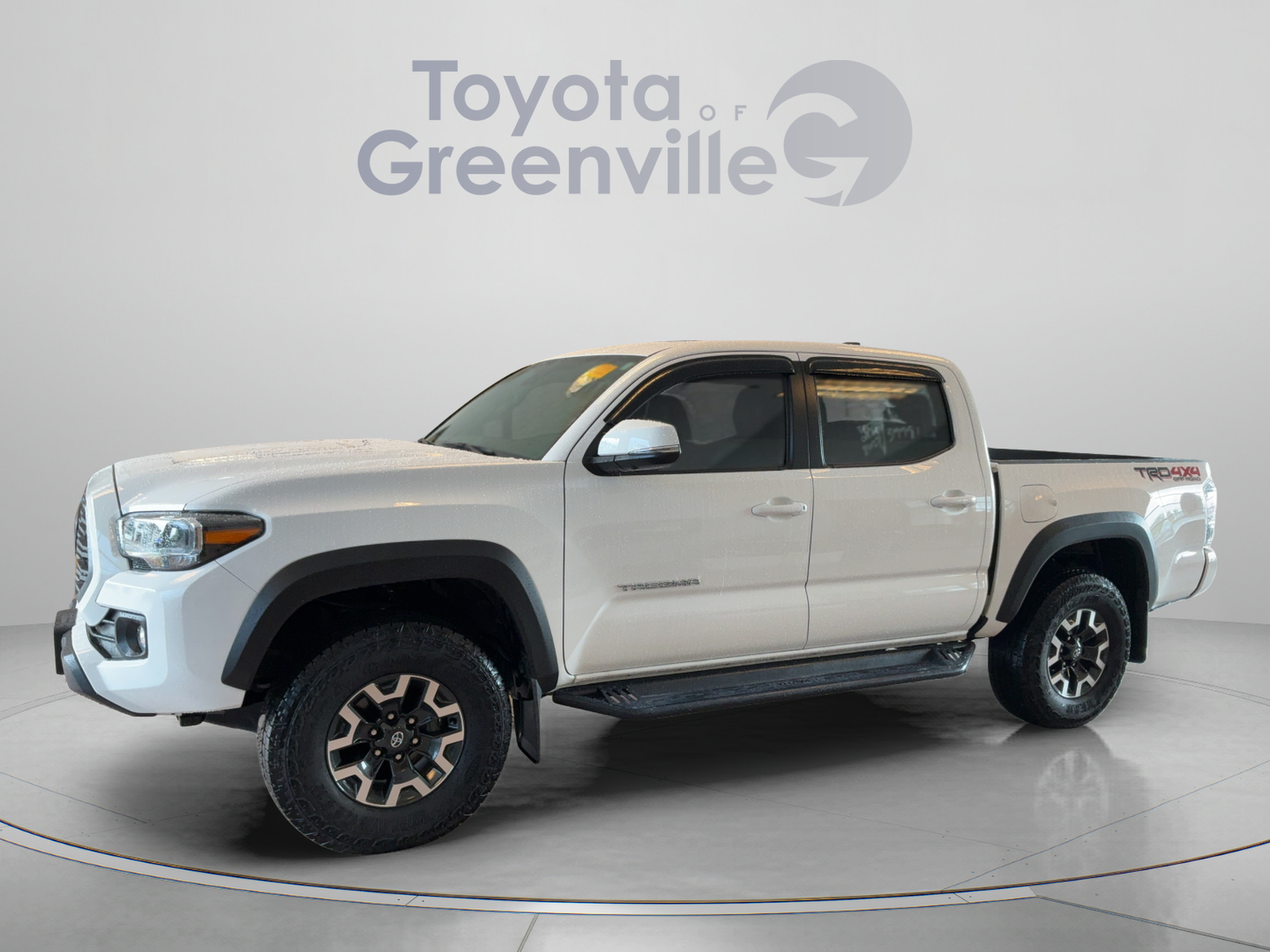 Used 2023 Toyota Tacoma TRD Off-Road w/ TRD Premium Off Road Package AWD/4WD image 2