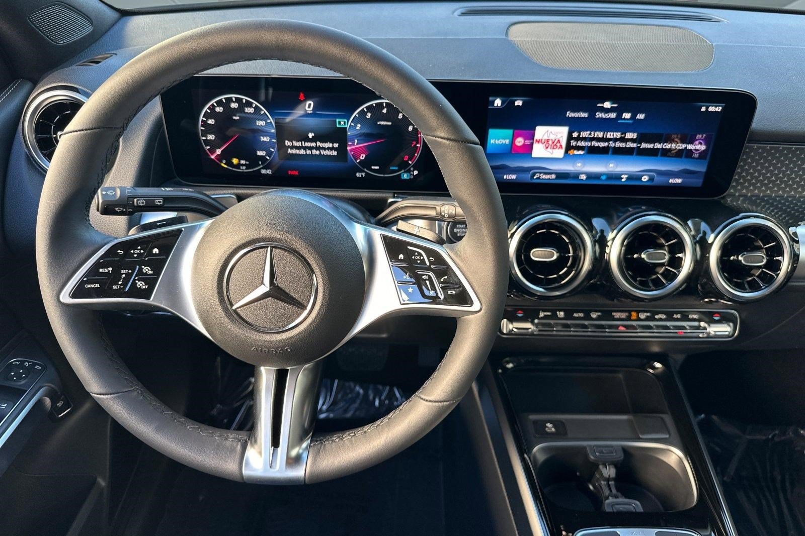New 2026 Mercedes-Benz GLB 250 image 25