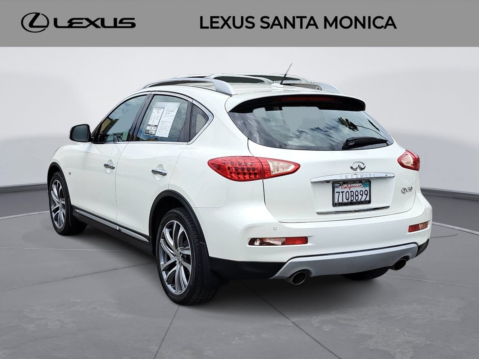 Used 2016 INFINITI QX50 2WD w/ Deluxe Touring Package image 7