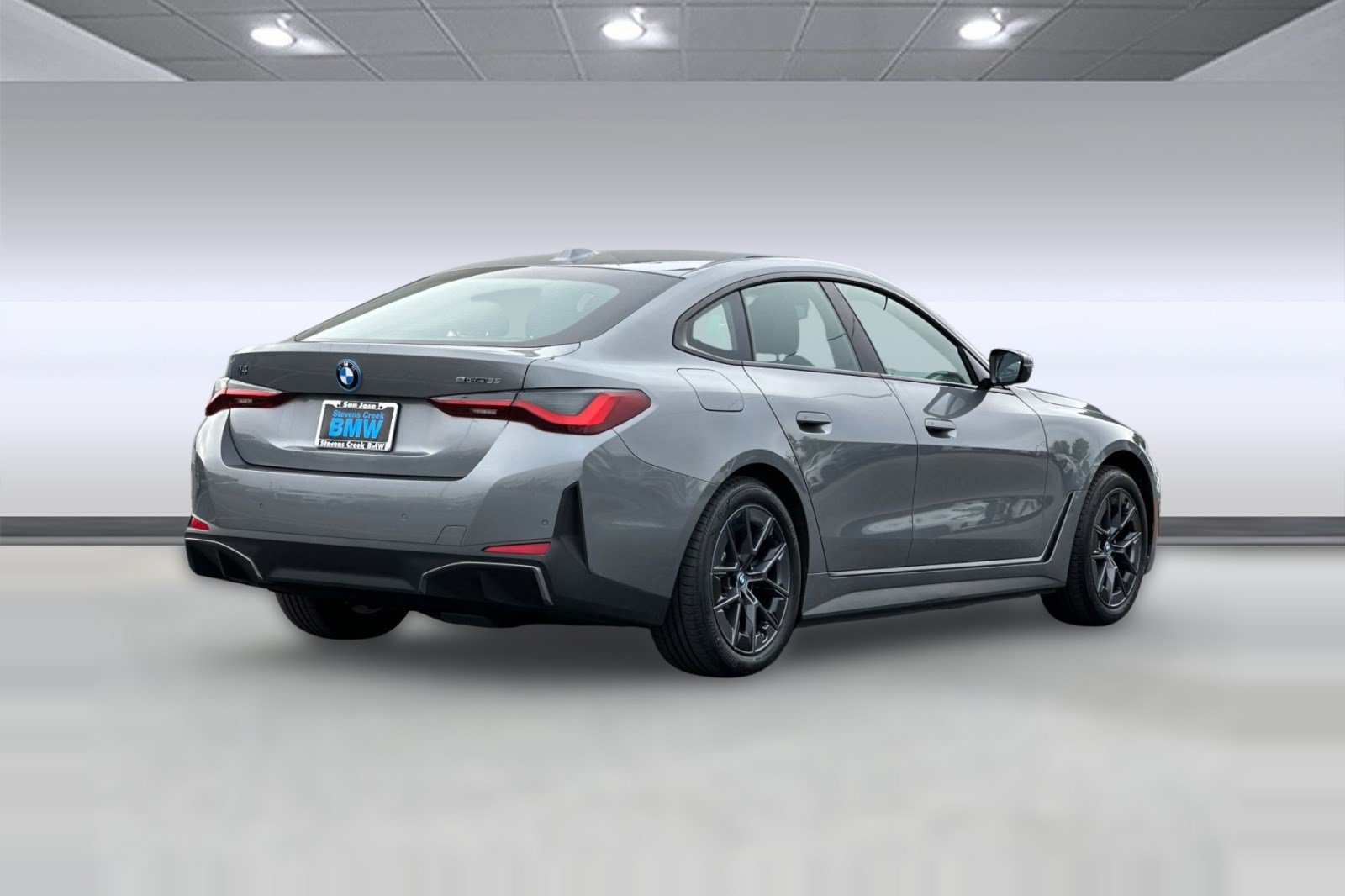 Certified 2023 BMW i4 eDrive35 w/ Premium Package RWD image 9