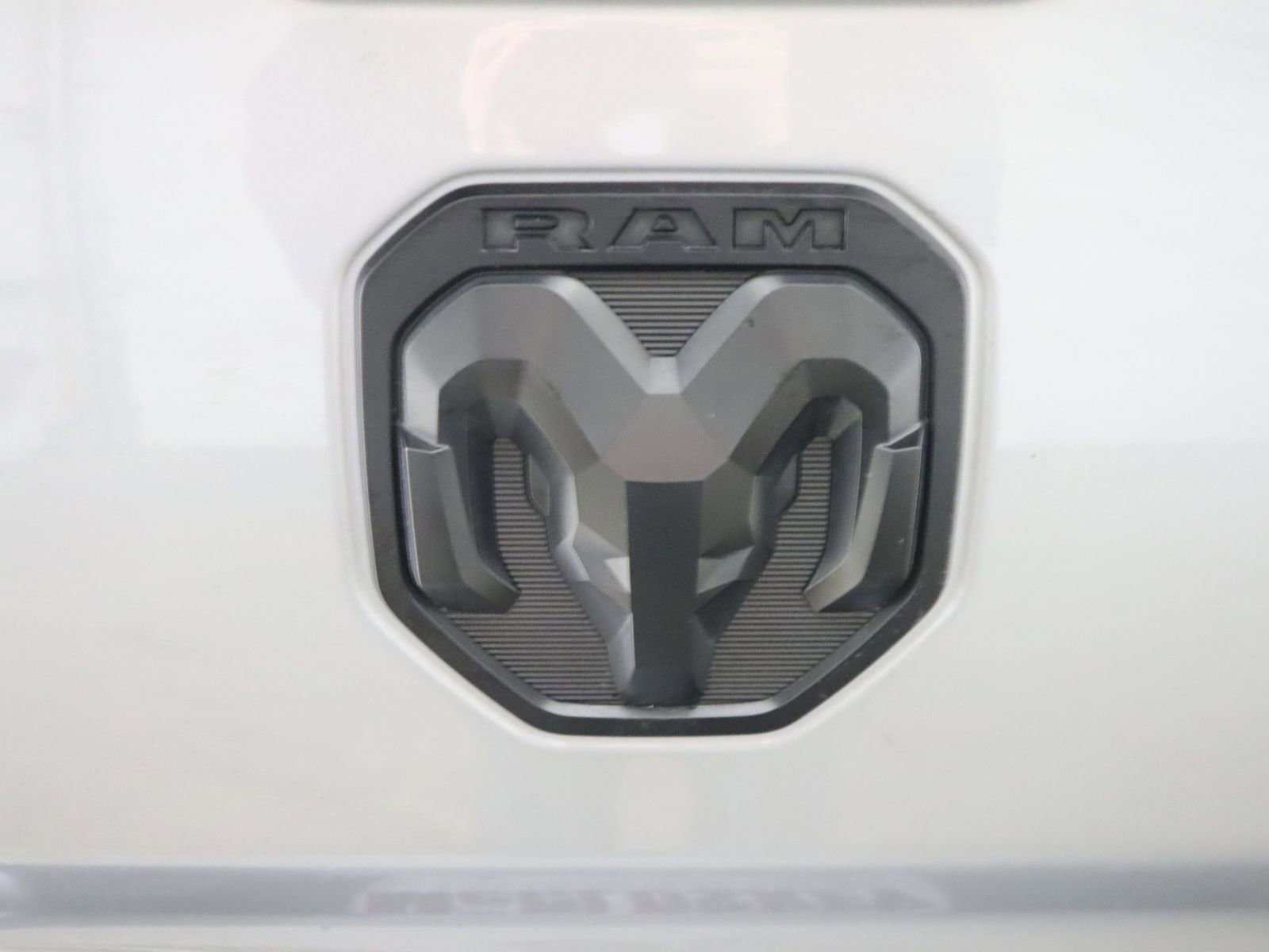 Used 2022 RAM 2500 Limited image 9