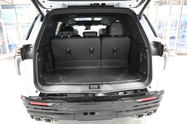 New 2026 Chevrolet Traverse High Country w/ LPO, Floor Liner Package image 29