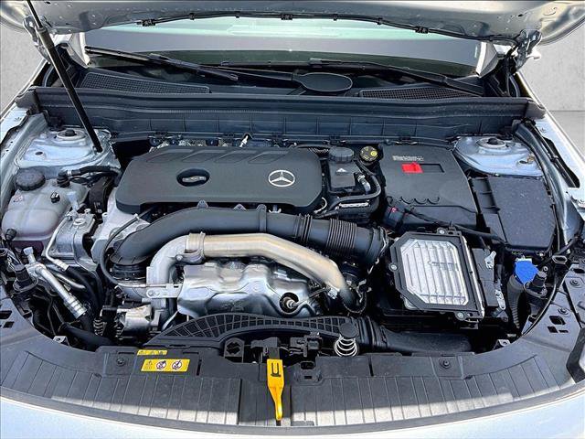 New 2026 Mercedes-Benz GLB 250 image 13