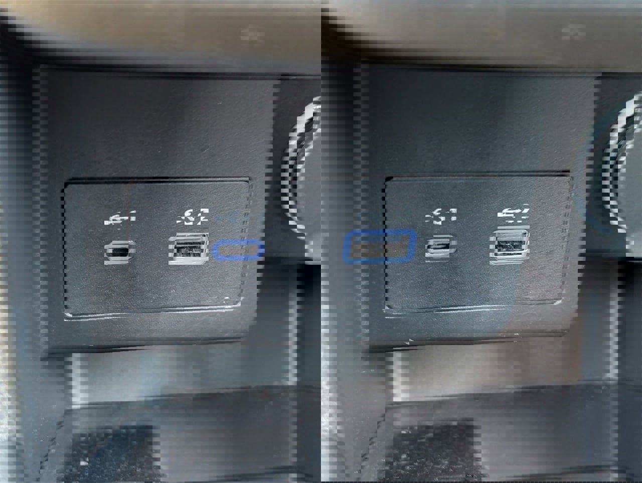 Certified 2023 Nissan Kicks SV image 17