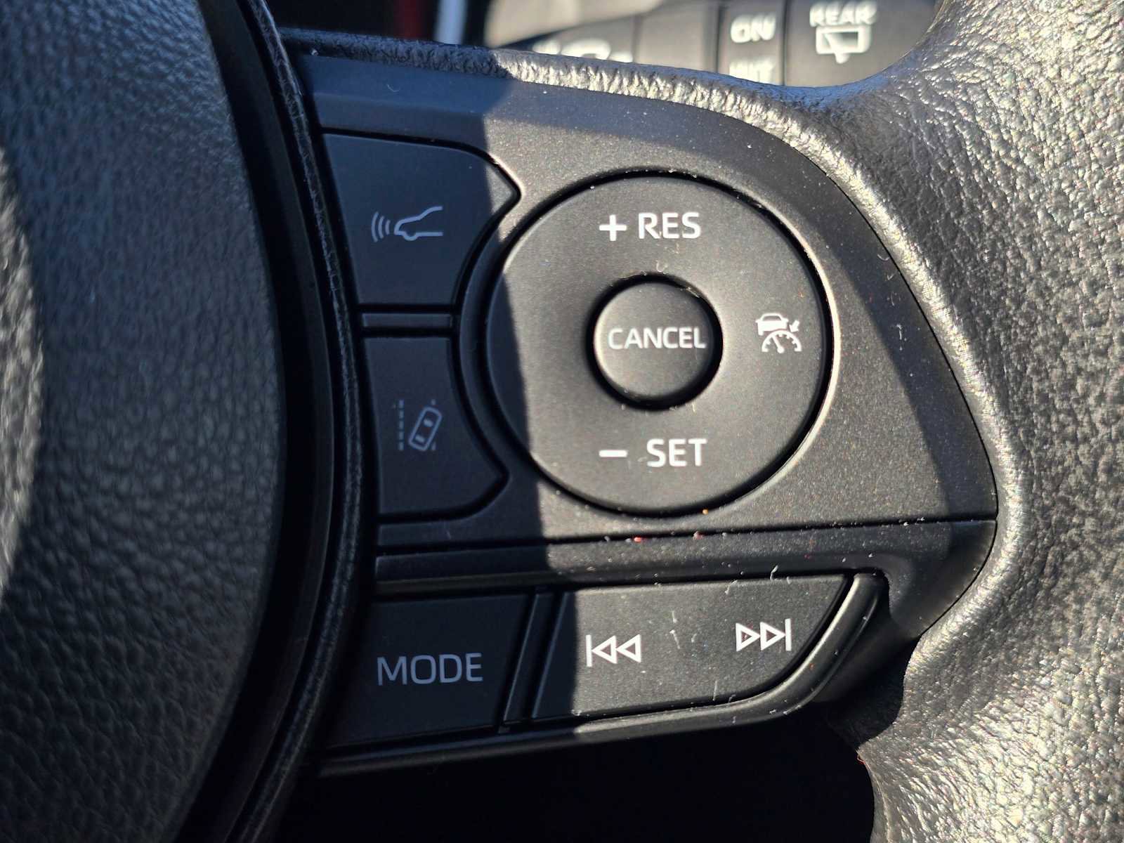 Certified 2025 Toyota RAV4 XLE image 33