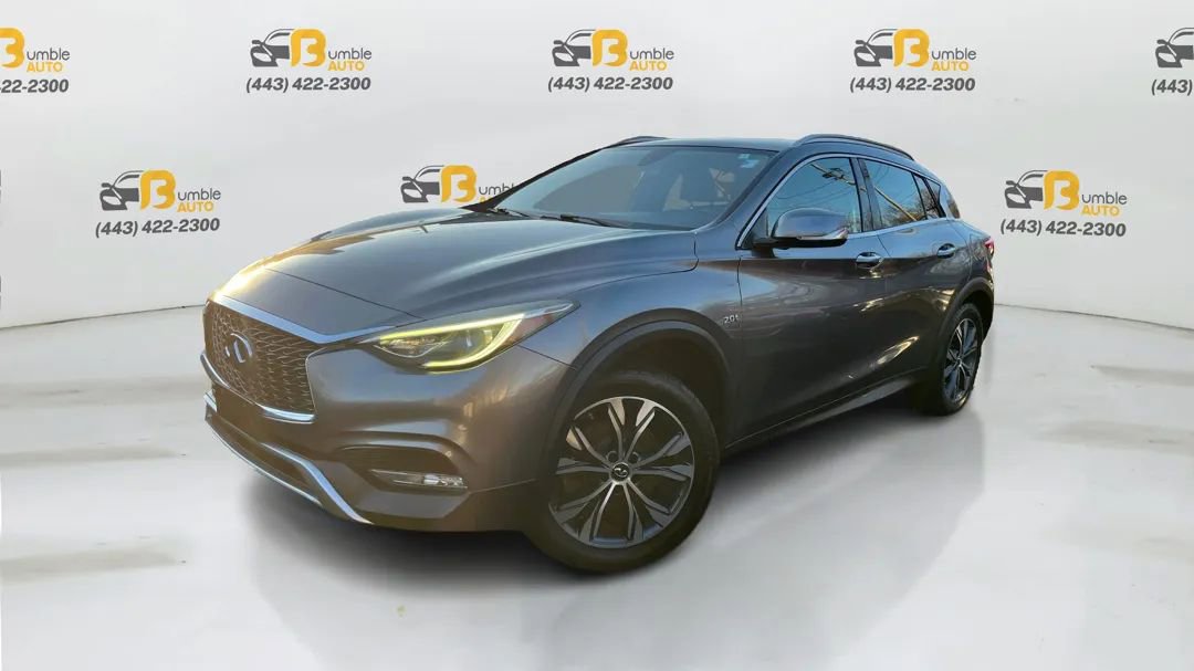 Used 2017 INFINITI QX30 Premium w/ Cargo Package AWD/4WD image 1