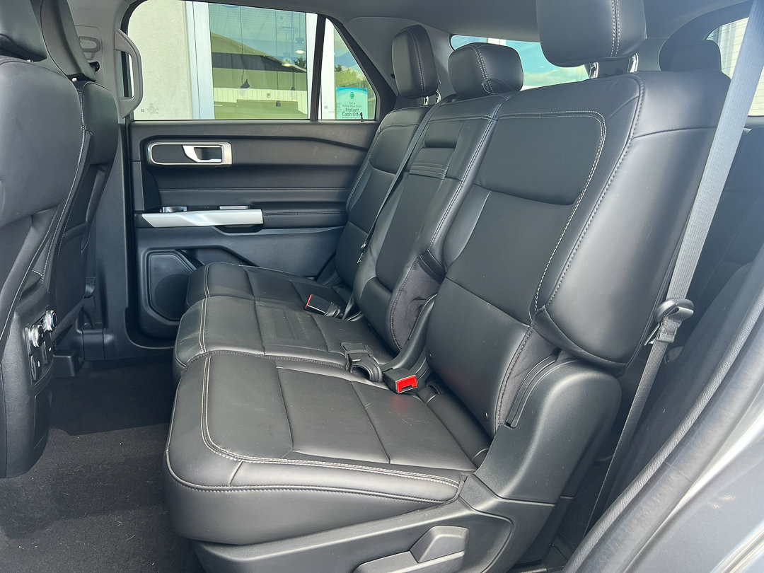 Used 2023 Ford Explorer XLT w/ Equipment Group 202A image 26
