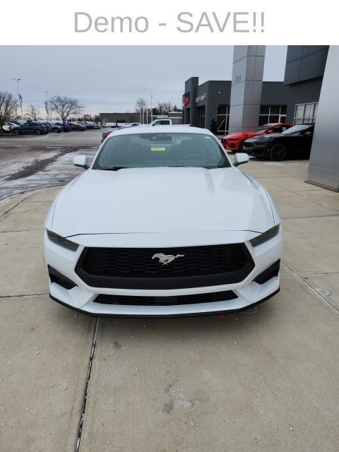 New 2026 Ford Mustang Coupe RWD video 3