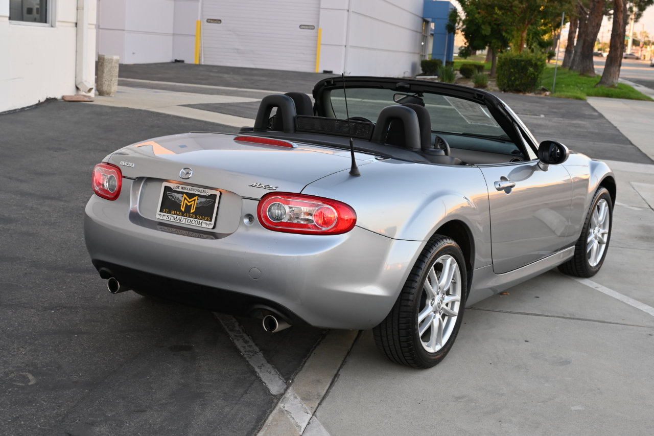 Used 2009 MAZDA MX-5 Miata Sport image 10