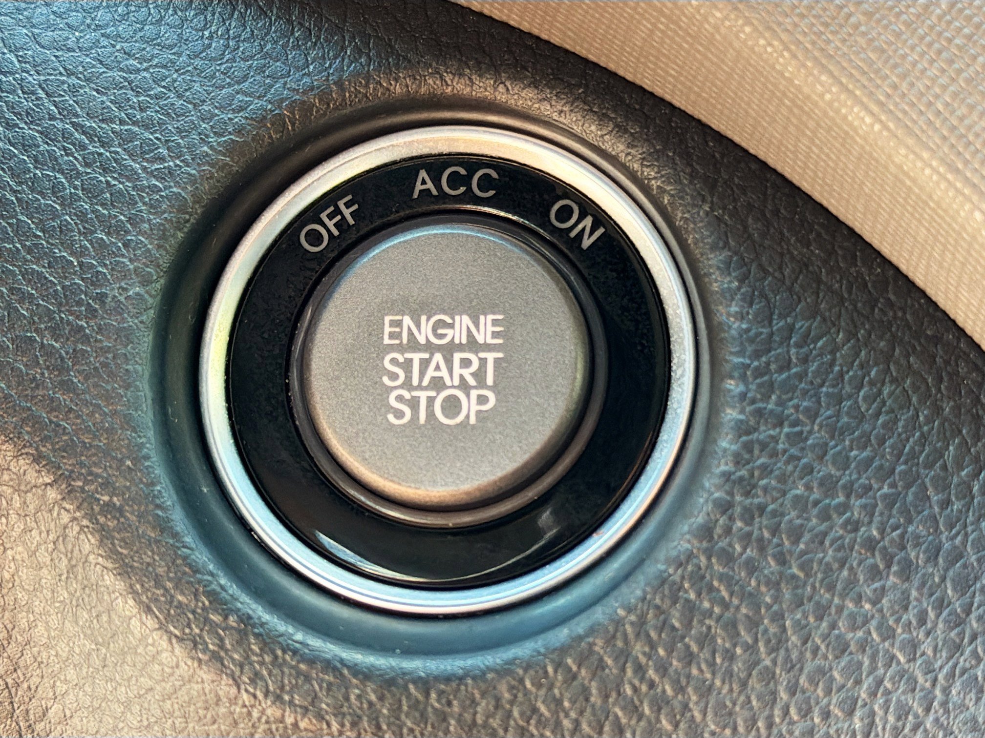 Used 2016 Hyundai Santa Fe Limited w/ Option Group 04 image 33