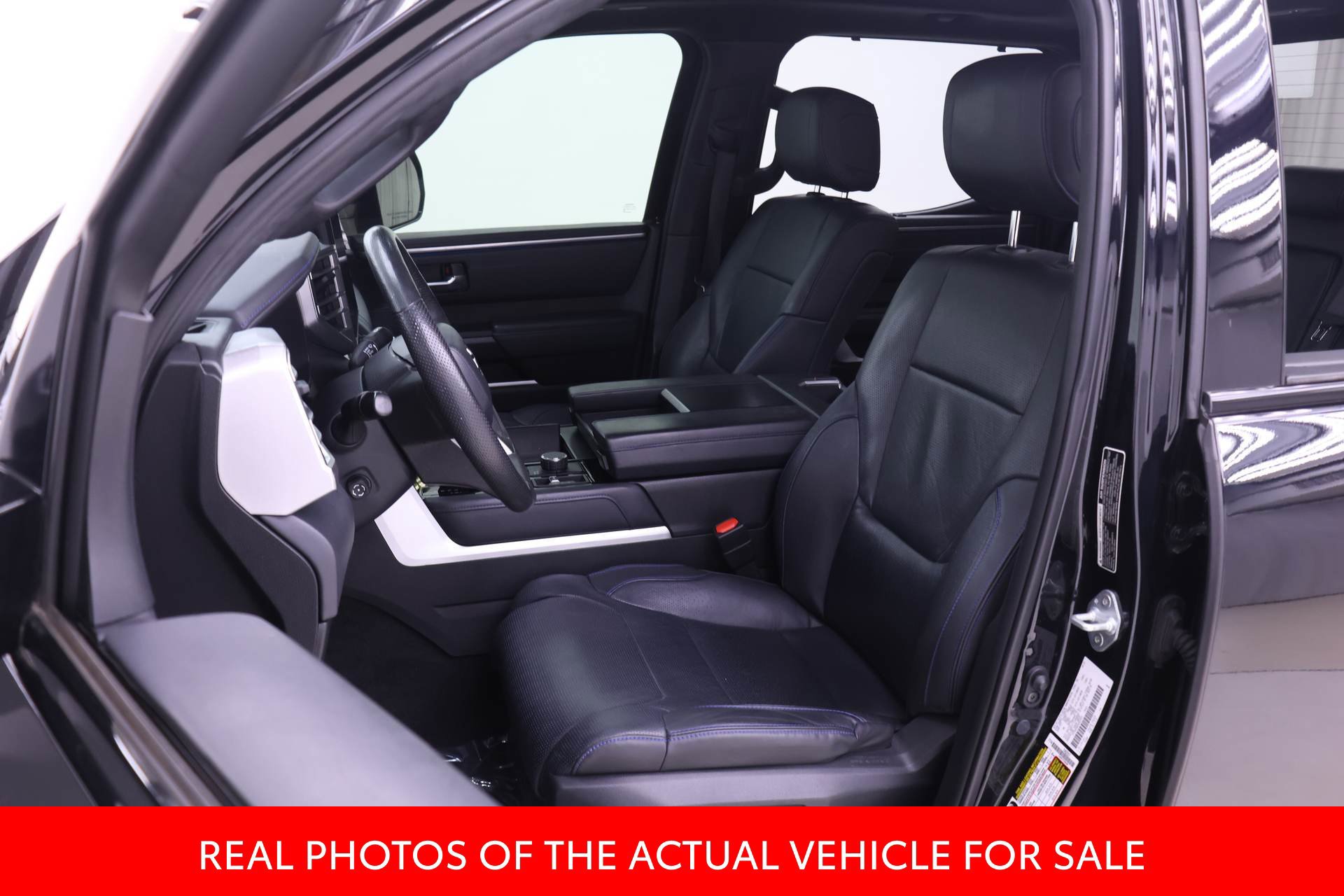 Certified 2022 Toyota Tundra Platinum w/ Advanced Package AWD/4WD image 4