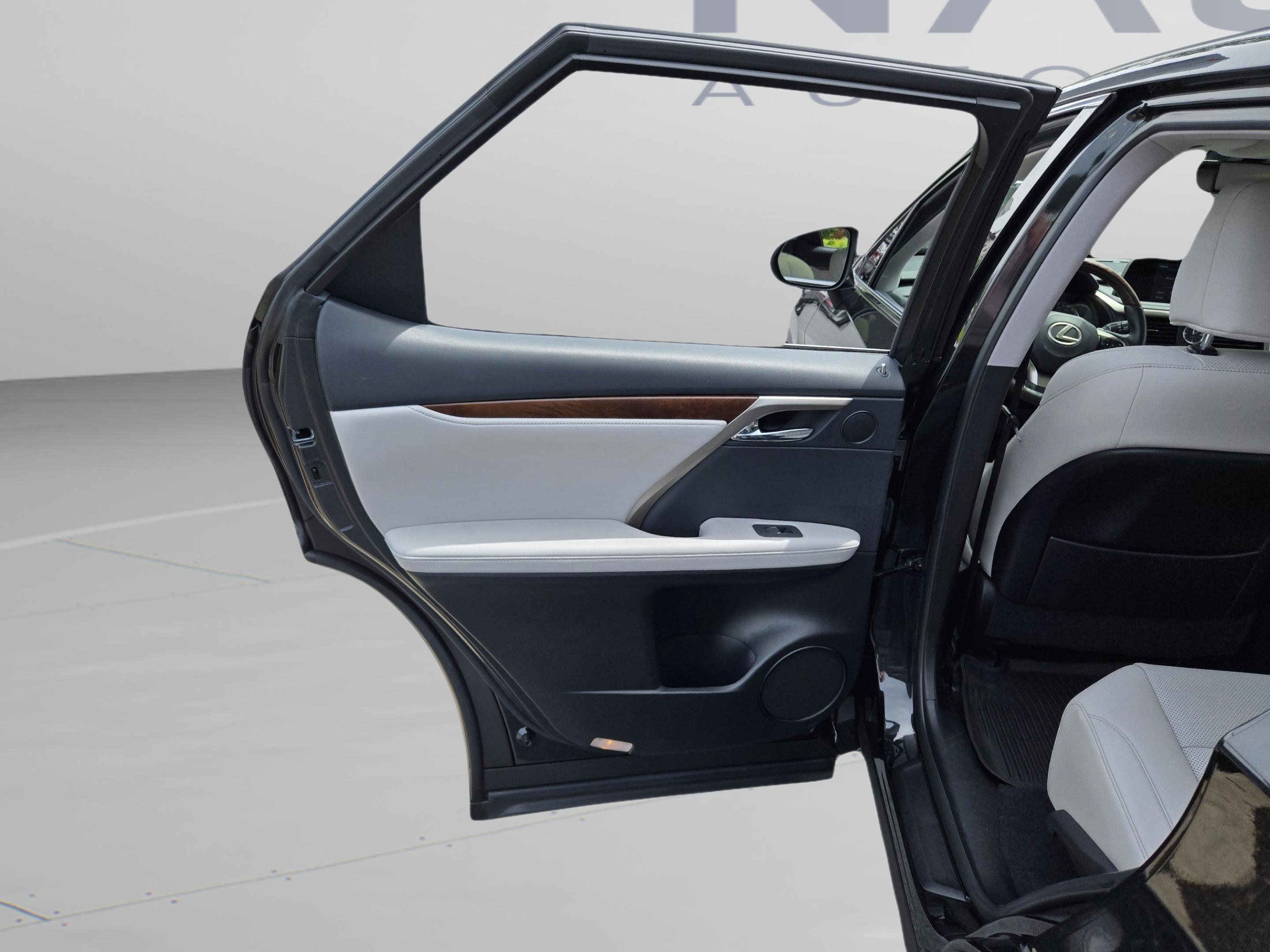 Certified 2022 Lexus RX 350L FWD w/ Premium Package image 20