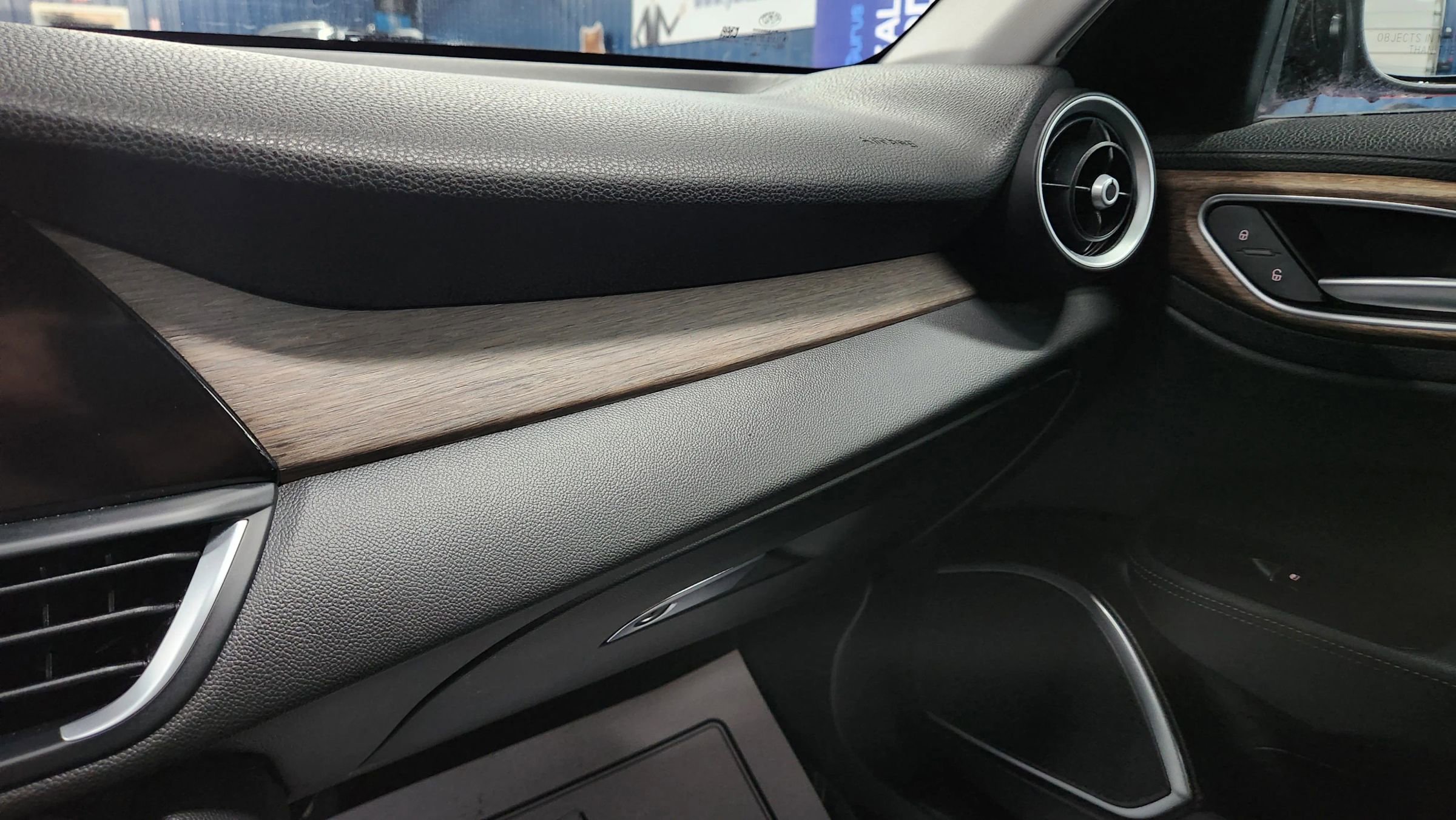 Used 2017 Alfa Romeo Giulia Ti w/ TI Performance Package image 42