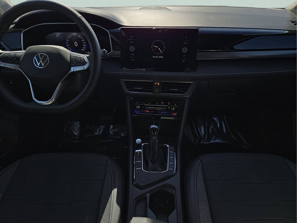 New 2026 Volkswagen Taos SE FWD image 13