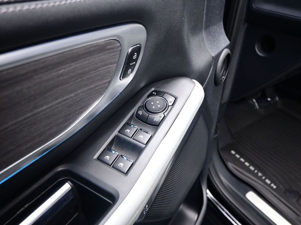 Used 2025 Ford Expedition Platinum w/ Platinum Ultimate Package image 10